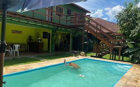 Pousada Casa de mãe aconchegante com piscina próximo à praia